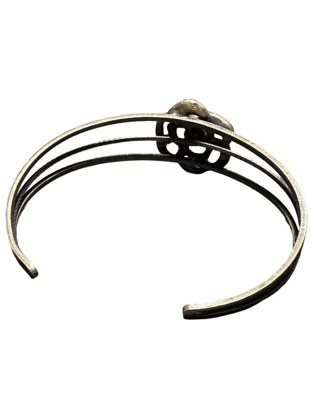 Cuff Bracelet Rose Flower Center Brass Tone Lightweight Womens Jewelry NWOT